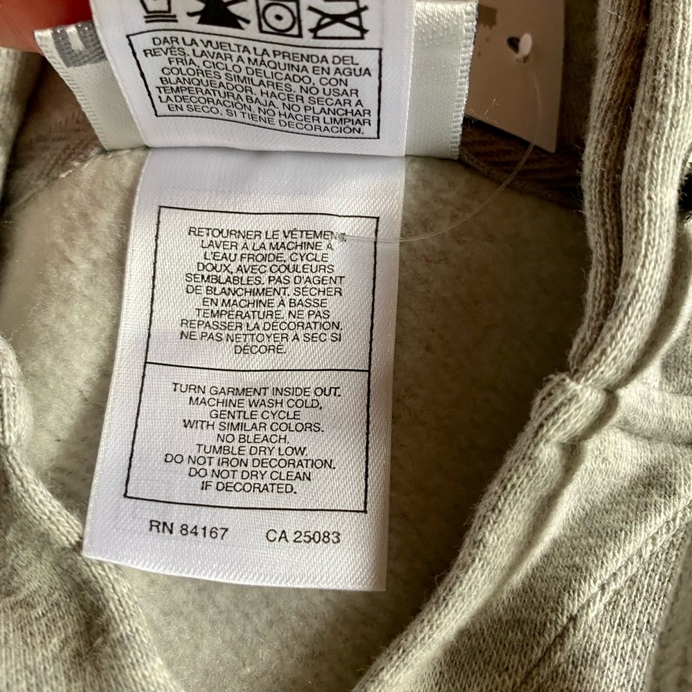 🌟Disneyland Resort Mickey Hoodie🌟  NWT - Picture 8 of 10